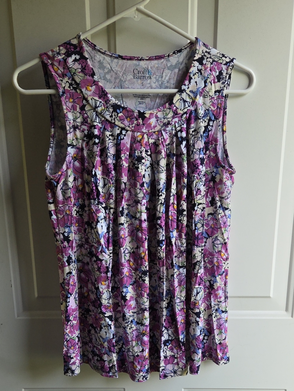 croft & barrow Purple Floral Pleated Sleeveless Tank Top